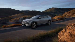 NOUVEAU MAZDA CX-6e : UN DESIGN EUROPÉEN QUI RÉINVENTE LE STYLE KODO