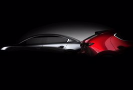 PRESENTATION EN PREMIERE MONDIALE DE LA NOUVELLE MAZDA3 AU SALON DE L’AUTOMOBILE DE LOS ANGELES